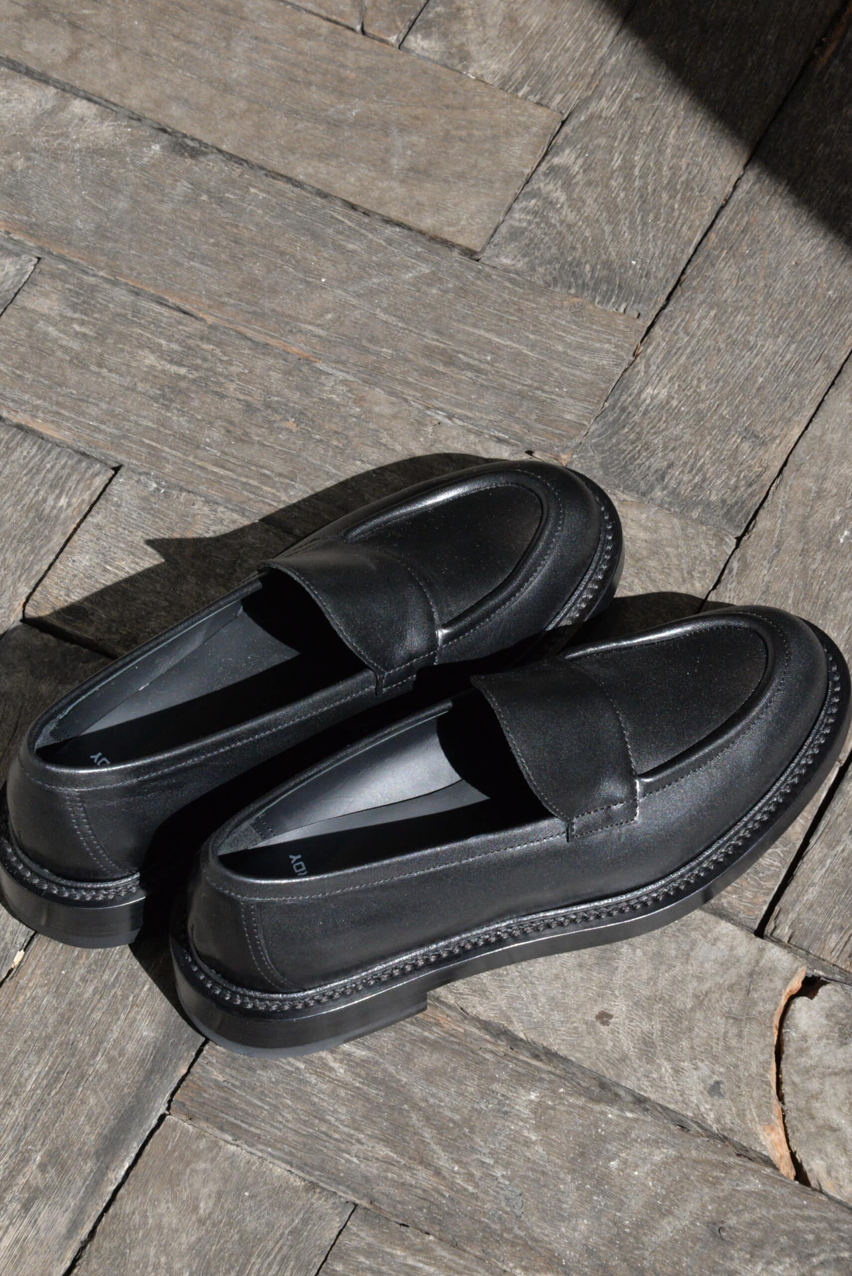 Mocassins John