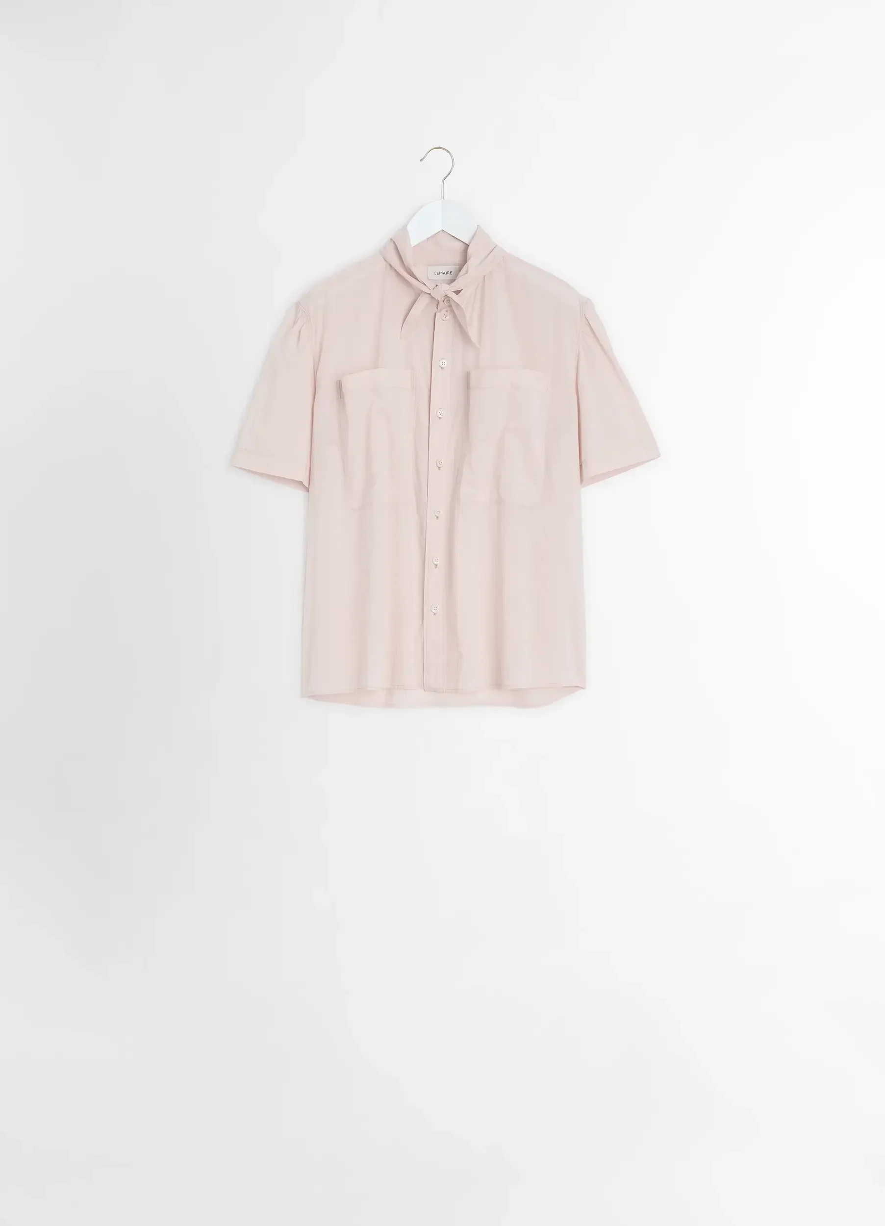 Chemise à manches courtes et foulard