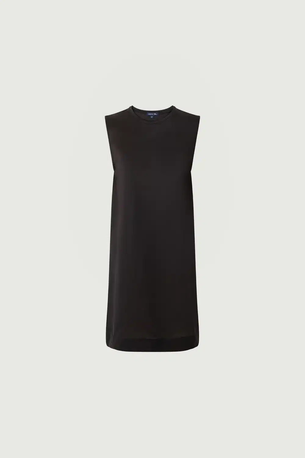 Robe Everett